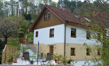 fewojena-am-waldrand.de Alternative: Ferienwohnung am Waldrand